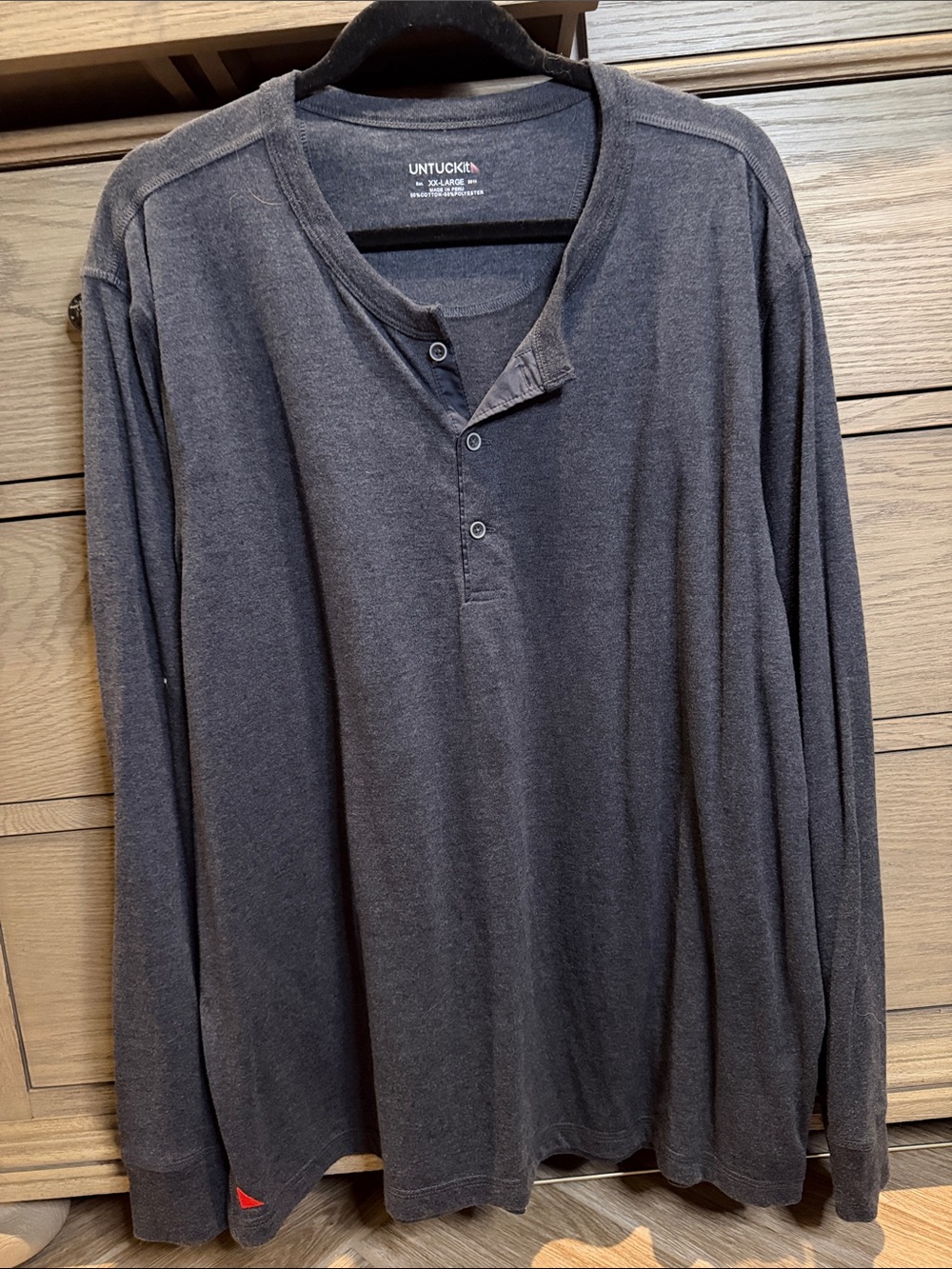 UNTUCKit Charcoal Long-Sleeve Henley Shirt